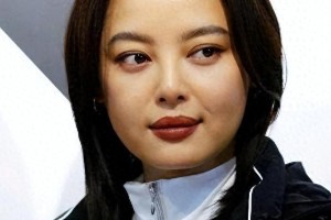 娱乐圈女星无滤镜生图对比：杨幂虞书欣翻车，俞飞鸿真绝色