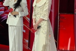 刘亦菲新中式礼服引爆热搜，丰腴之美挑战白幼瘦审美